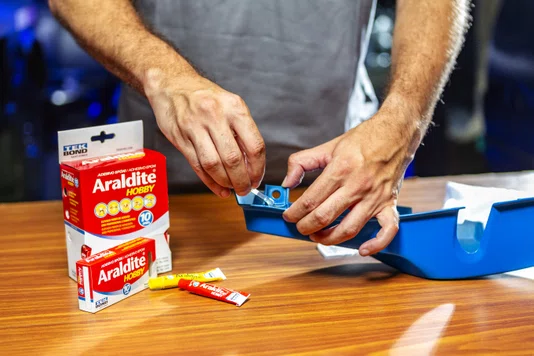 Adesivo Araldite Hobby 16G Tekbond