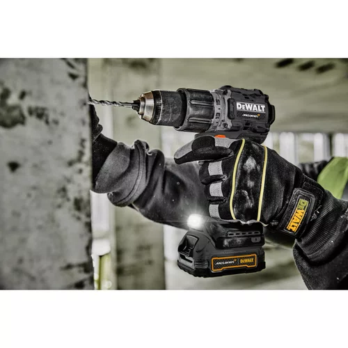 Combo Furadeira Parafusadeira de Impacto McLaren Edição Limitada DCK200ME2GT-BR DeWalt