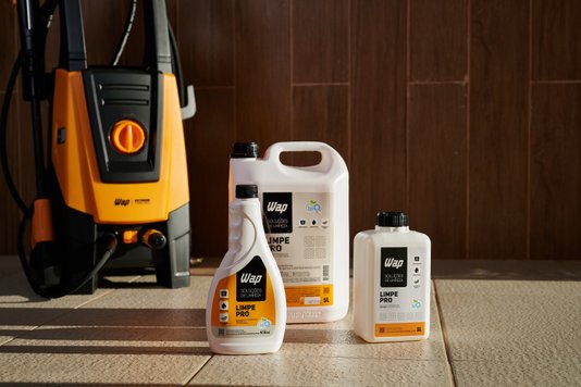 Detergente Concentrado para Limpeza Pesada de Pisos - Limpe Pro CP3241 1 Litro Wap