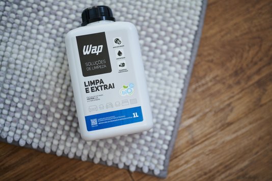 Detergente Limpador para Extratoras - Limpa e Extrai com Fragrância CP3201 1 Litro Wap