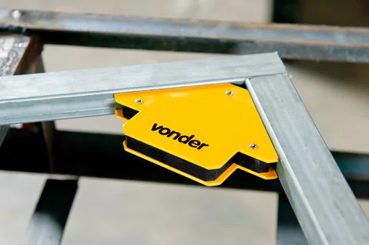 Esquadro Magnético 10 kg Vonder