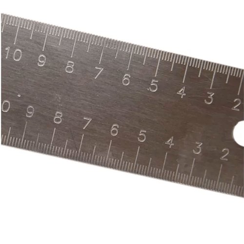 Esquadro Metálico Profissional 10" 25,4cm 46-534 Stanley