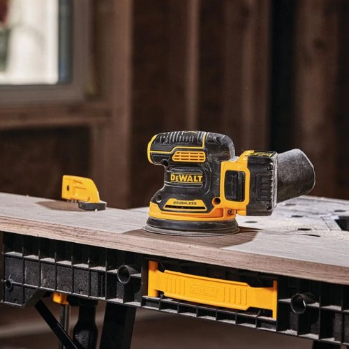 Lixadeira Roto Orbital 5" 20v Max Brushless DCW210B DeWalt