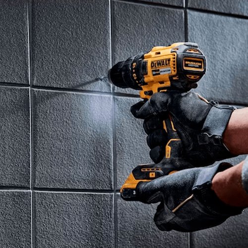Parafusadeira Furadeira de Impacto 1/2'' 20V Max Bateria e Carregador DCD7781D1 Dewalt