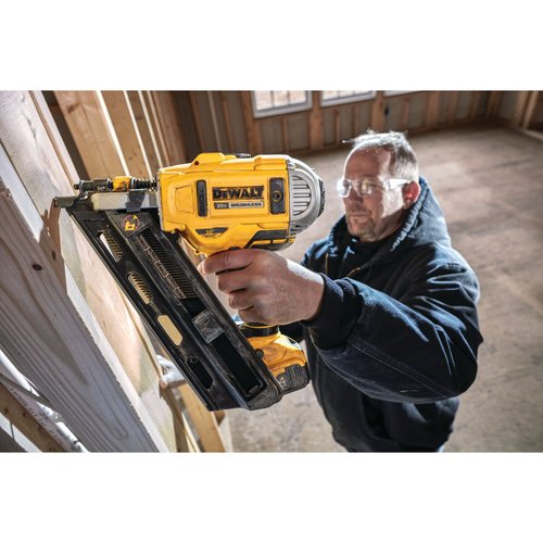 Pinador 20V sem Bateria e Carregador DCN692B Dewalt